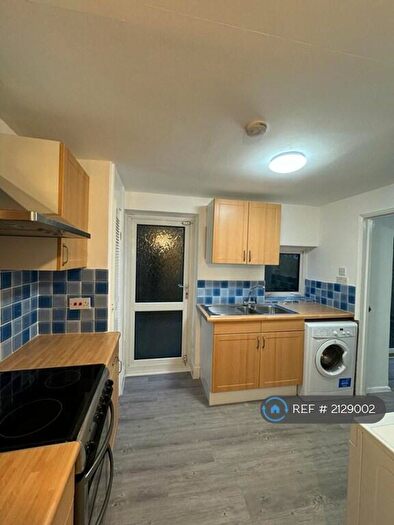 4 Bedroom Terraced House To Rent In Northdown Road, Hatfield, AL10