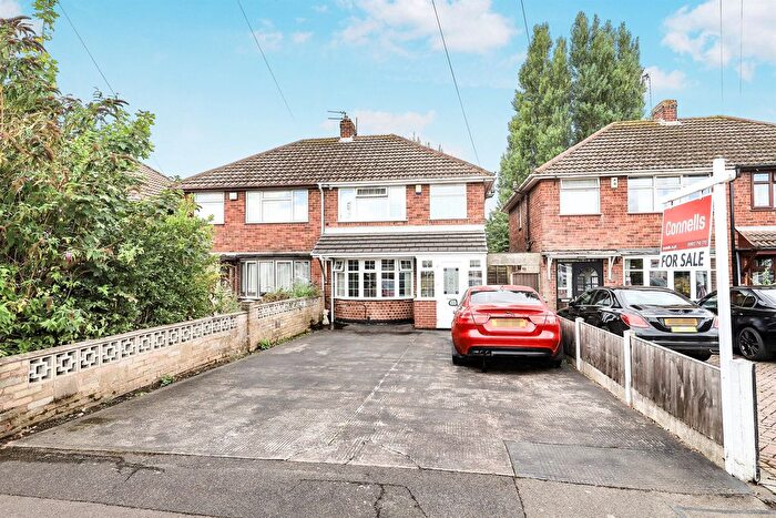 3 Bedroom Semi-Detached House For Sale In March End Road, Wednesfield, Wolverhampton, WV11