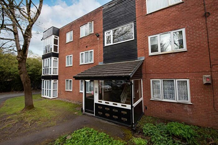 2 Bedroom Flat To Rent In Lincoln Court, Stanley Road, M7