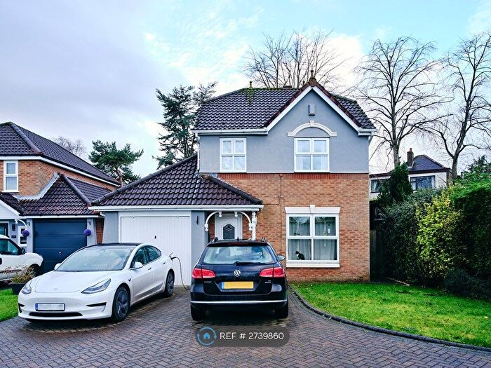 3 Bedroom Detached House To Rent In Rosethorns Close, Middleton, Manchester, M24