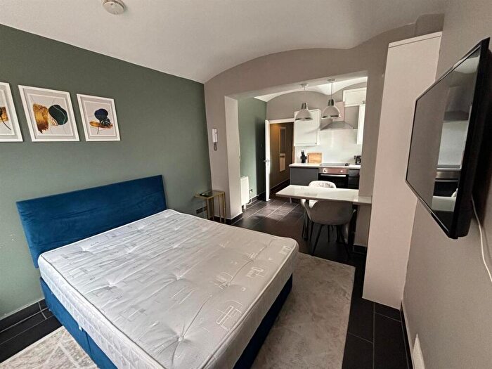 Apartment To Rent In Windsor Court, Windsor Street, Brighton, BN1