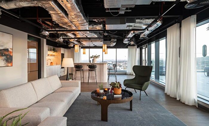 2 Bedroom Apartment To Rent In Ocean Drive, Edinburgh, EH6