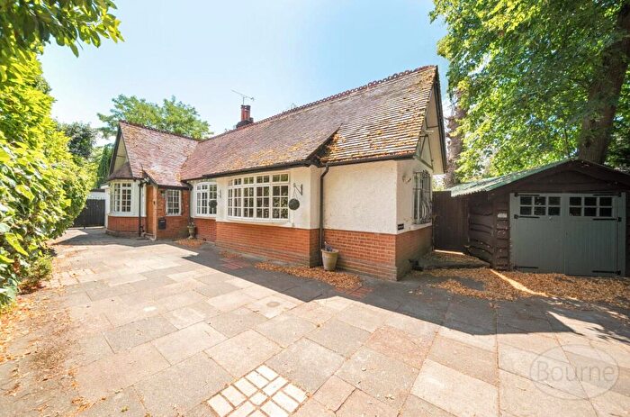 3 Bedroom Bungalow For Sale In Fairmile Lea, Cobham, Surrey, KT11