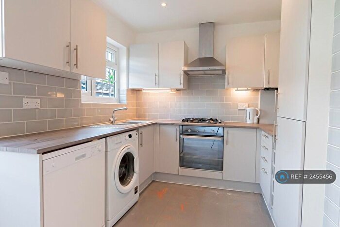 3 Bedroom Semi-Detached House To Rent In Lawrence Avenue, New Malden, KT3