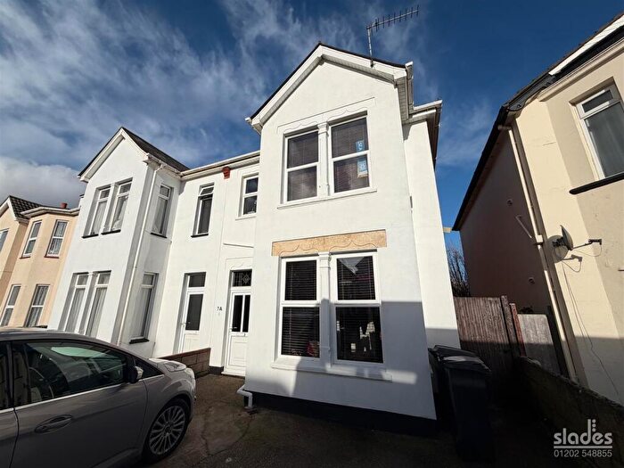 2 Bedroom Flat For Sale In Talbot Road, Winton, Bournemouth, BH9