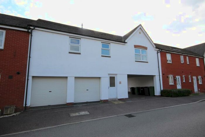 2 Bedroom Coach House To Rent In Chaucer Grove, Exeter, EX4