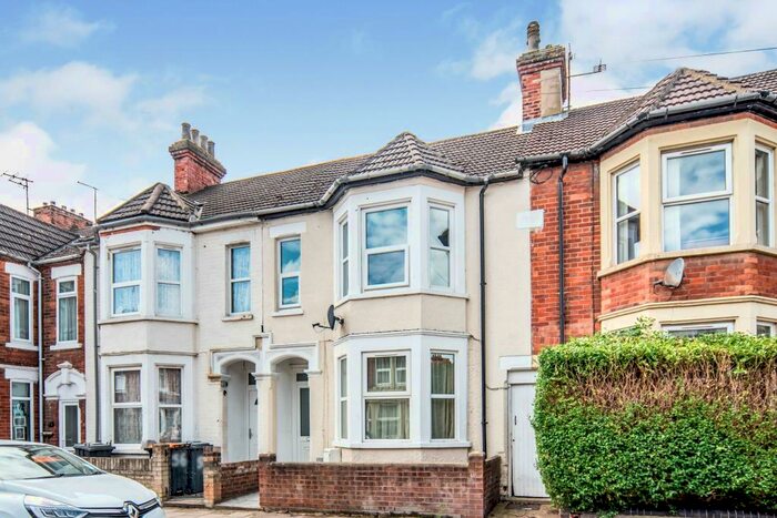 3 Bedroom Terraced House To Rent In Gladstone Street, Bedford, MK41