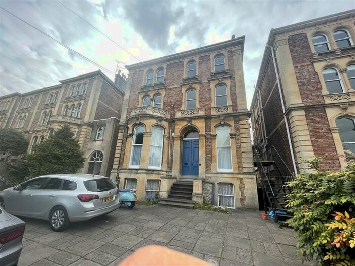 1 Bedroom Flat To Rent In Cecil Road - Basement Flat Clifton Bristol, BS8
