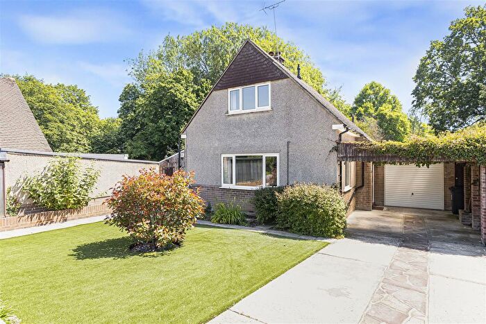 3 Bedroom Detached House For Sale In Willow Wood Road, Meopham, Gravesend, DA13