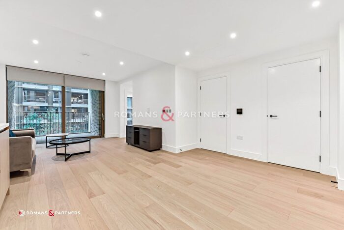 2 Bedroom Flat To Rent In Salisbury House, Battersea, SW11