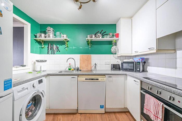 2 Bedroom Flat For Sale In Jardine Road, , Wapping, London, E1W