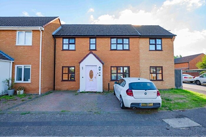 3 Bedroom Semi Detached House For Sale In Isle Bridge Road, Outwell, Wisbech, Norfolk, PE14
