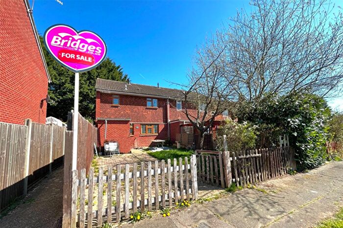 3 Bedroom End Of Terrace House For Sale In Wildfield Close, Wood Street Village, Guildford, Surrey, GU3