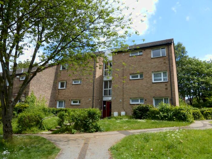1 Bedroom Flat To Rent In Maidencastle, Abington, Northampton, NN3