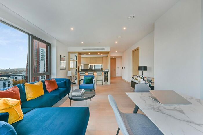 2 Bedroom Flat To Rent In Legacy Building, Embassy Gardens, London, SW11