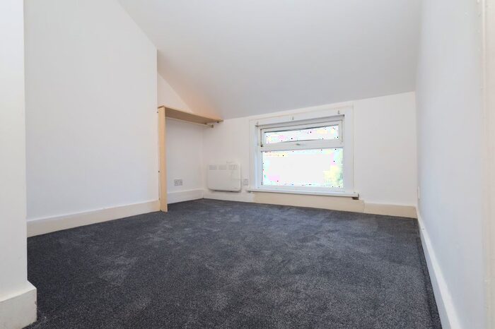 Studio To Rent In High Street, Enfield, EN3