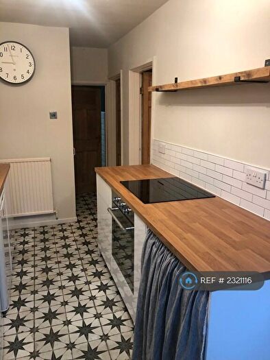 1 Bedroom Flat To Rent In Barlow Hall Road, Manchester, M21