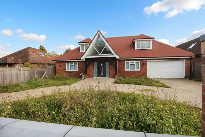 4 Bedroom Detached House For Sale In Sandyhurst Lane, Ashford, TN25