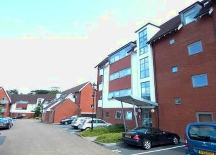 1 Bedroom Flat To Rent In Griffin Close, Northfield, Birmingham, B31
