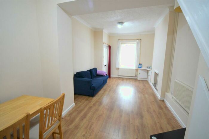 2 Bedroom End Of Terrace House To Rent In Gower Street, CF24