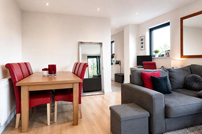 2 Bedroom Flat For Sale In Pinnacle House, A Southbury Road, Enfield, EN1