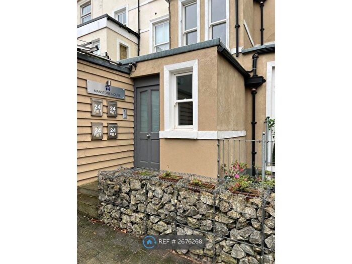 2 Bedroom Flat To Rent In Manstone House, Folkestone, CT20