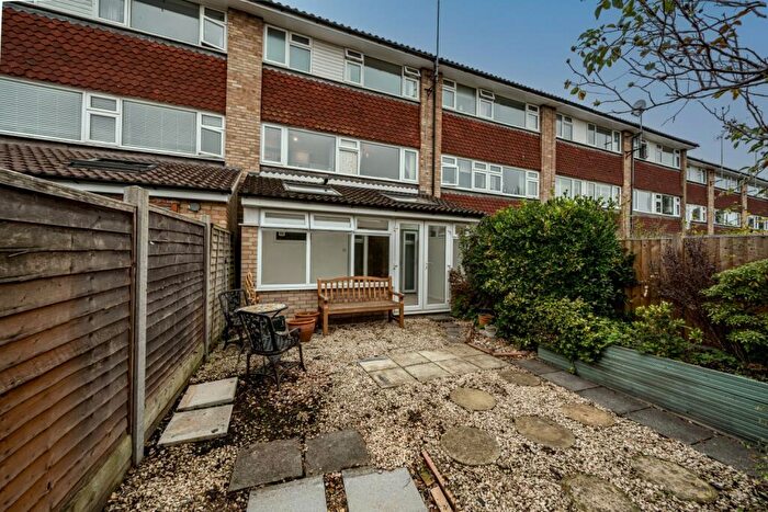 4 Bedroom Town House For Sale In Rookery Court, Marlow, Buckinghamshire, SL7