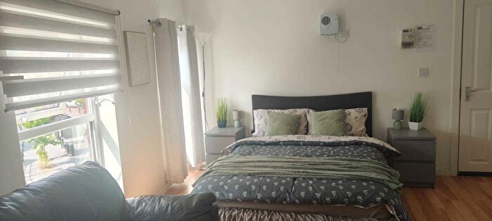 Studio To Rent In Lower High Street, Wednesbury, WS10
