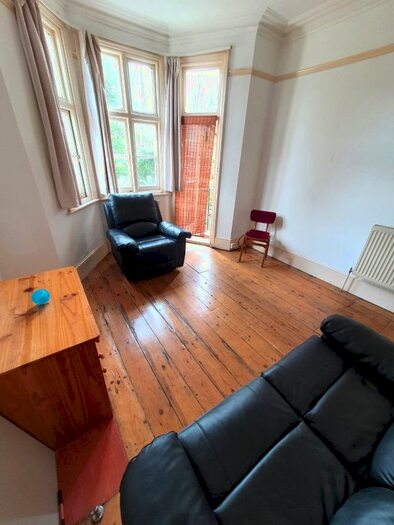 1 Bedroom Flat To Rent In Rosendale Road, London, SE21