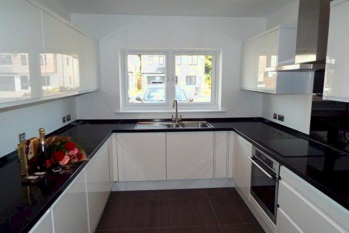 4 Bedroom Property To Rent In Kennington, Ashford, TN24