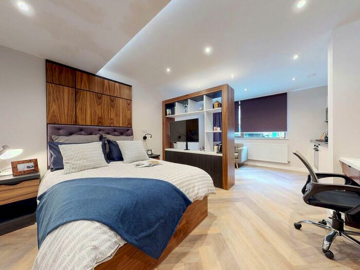 Apartment To Rent In Apt, Live Oasis Belgrave Street #, LS2