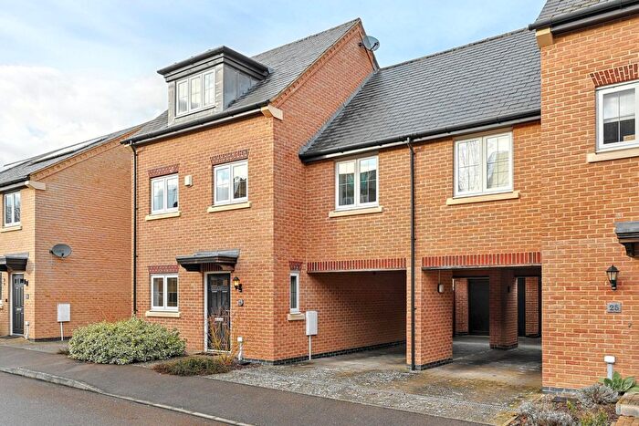 4 Bedroom Town House For Sale In Orchard Close, Harston, CB22