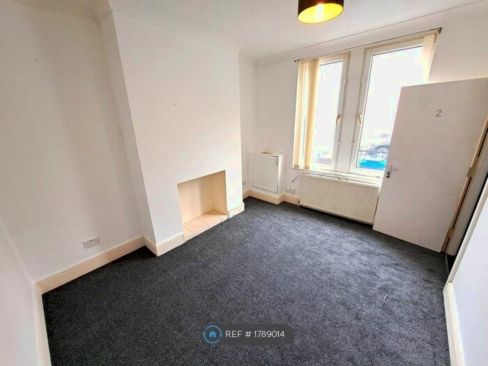 3 Bedroom End Of Terrace House To Rent In Oxford Street, Barnsley, S70