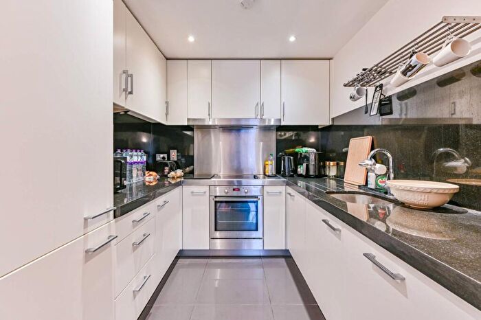 1 Bedroom Flat For Sale In New Providence Wharf, , Canary Wharf, London, E14