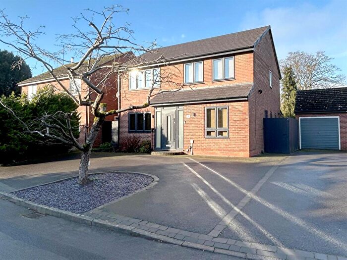 4 Bedroom Detached House For Sale In Mill Close, Broom, Alcester, B50