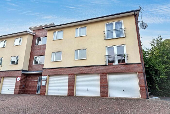2 Bedroom Flat To Rent In Bedroom Property In Great Colmore Street, Birmingham, B15