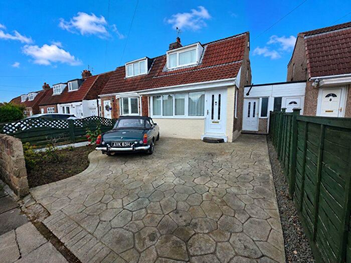 2 Bedroom Semi-Detached House For Sale In Eskdale Avenue, Wallsend, NE28