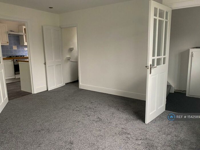 2 Bedroom Semi-Detached House To Rent In Horwich, Horwich, BL6