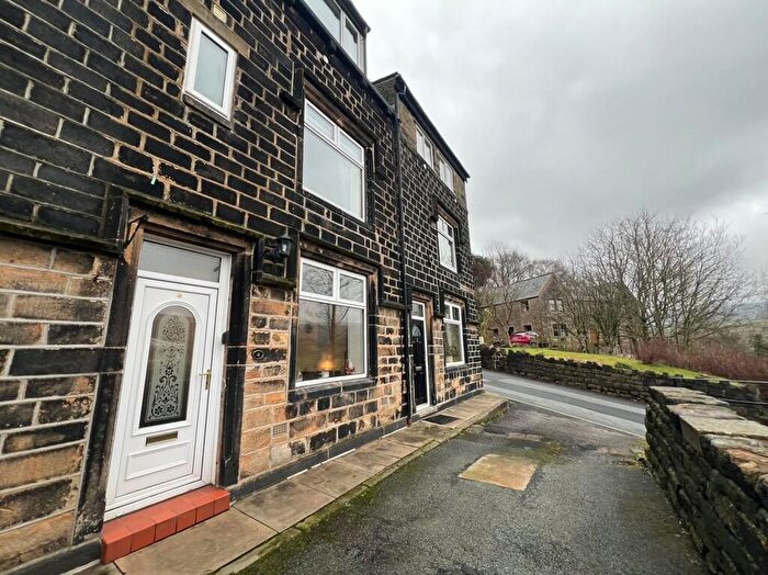 3 Bedroom Terraced House For Sale In Priestwell Street, Cross Stone Road, Todmorden, OL14