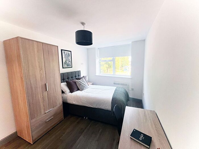 1 Bedroom Flat To Rent In , Leeds Road, Castleford, WF10