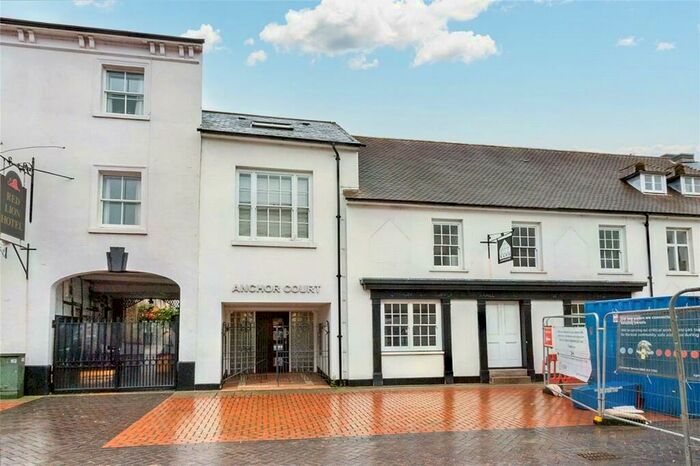 1 Bedroom Flat To Rent In London Street, Basingstoke, Hampshire, RG21