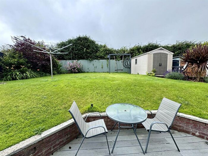 3 Bedroom Detached House For Sale In Gwel Y Llan, Llandegfan, LL59