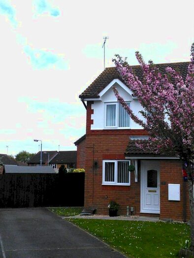 2 Bedroom Semi-Detached House To Rent In Moorhen Close, Swindon, SN3