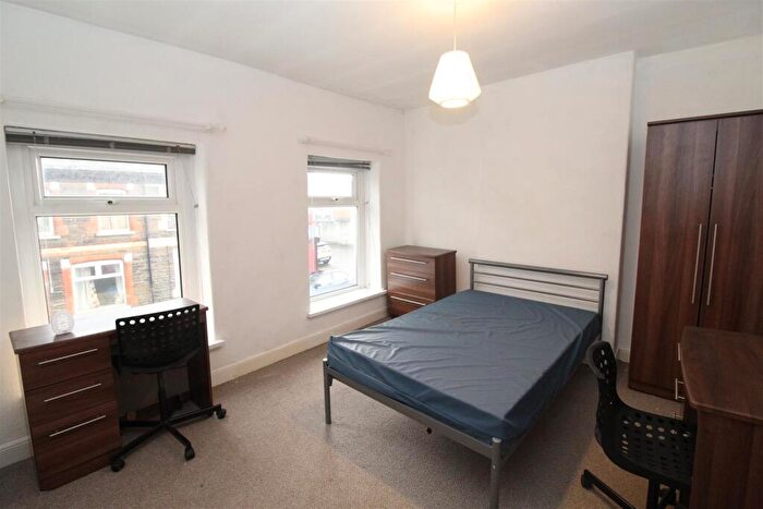 3 Bedroom House To Rent In Cyfartha Street. Roath, Cardiff, CF24