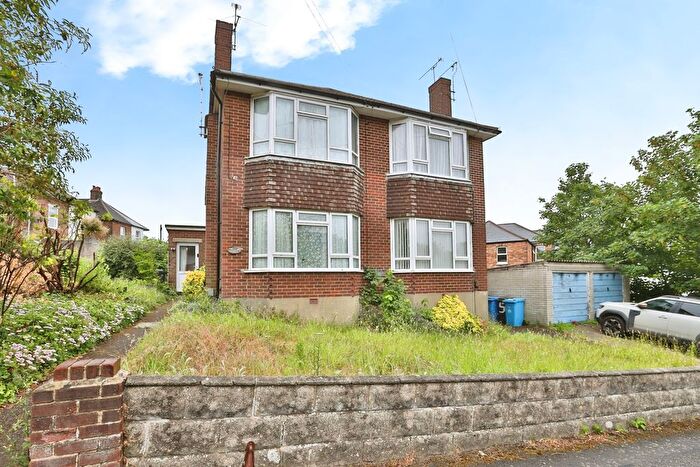 1 Bedroom Maisonette For Sale In Becher Road, Poole, Dorset, BH14