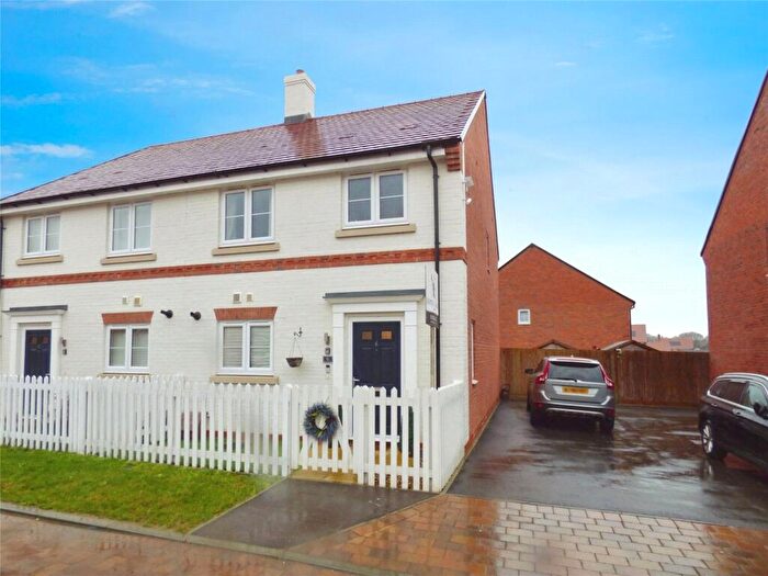 3 Bedroom House For Sale In Blackcap Walk, Botley, Southampton, SO32