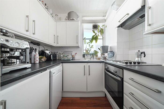 2 Bedroom Apartment To Rent In Heath Street, Hampstead, London, NW3