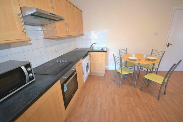 1 Bedroom Flat To Rent In Friar Street, Reading, Berkshire, RG1