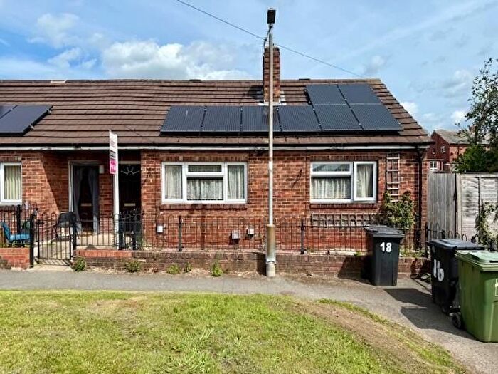 2 Bedroom Semi-Detached Bungalow For Sale In Second Avenue, Liversedge, WF15