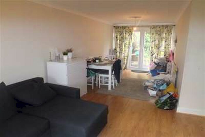 3 Bedroom End Of Terrace House To Rent In The Dart, HP2